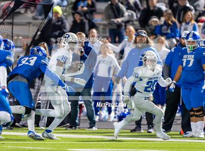Thumbnail 3 in Midlothian vs Brewer UIL 5A Bi-District Playoff photogallery.