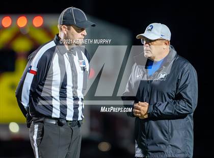 Thumbnail 3 in Midlothian vs Brewer UIL 5A Bi-District Playoff photogallery.