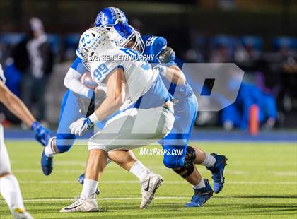 Thumbnail 2 in Midlothian vs Brewer UIL 5A Bi-District Playoff photogallery.
