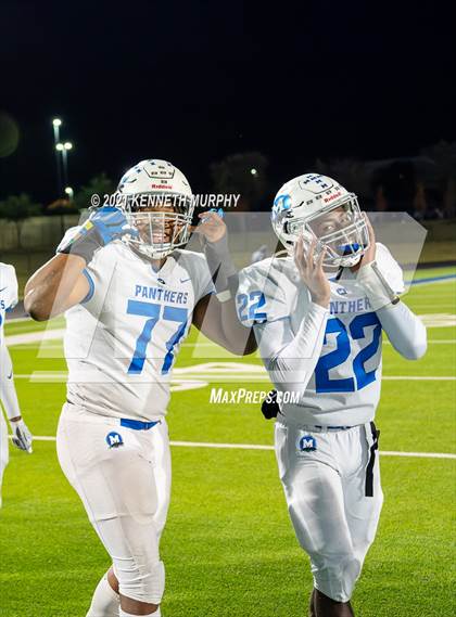 Thumbnail 3 in Midlothian vs Brewer UIL 5A Bi-District Playoff photogallery.