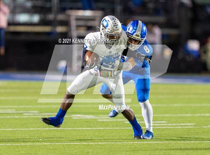 Thumbnail 3 in Midlothian vs Brewer UIL 5A Bi-District Playoff photogallery.