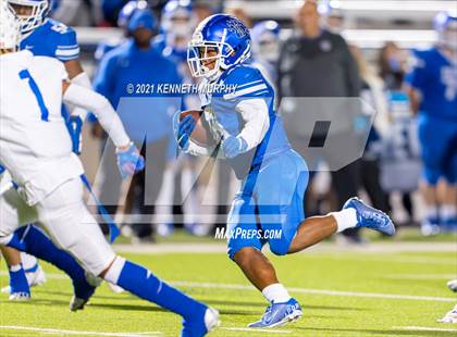 Thumbnail 1 in Midlothian vs Brewer UIL 5A Bi-District Playoff photogallery.