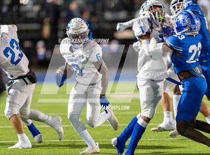 Thumbnail 2 in Midlothian vs Brewer UIL 5A Bi-District Playoff photogallery.