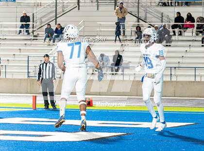 Thumbnail 1 in Midlothian vs Brewer UIL 5A Bi-District Playoff photogallery.