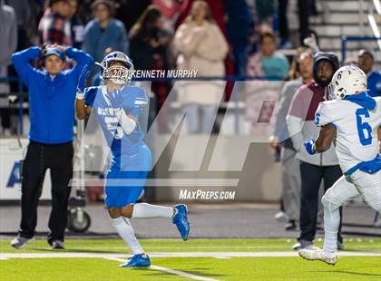 Thumbnail 2 in Midlothian vs Brewer UIL 5A Bi-District Playoff photogallery.