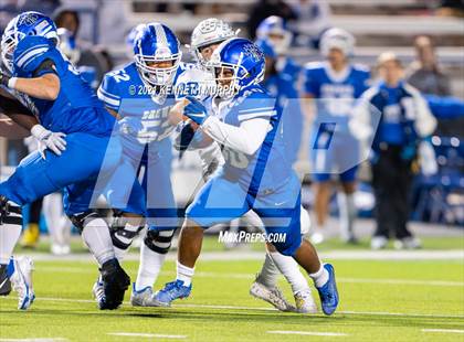 Thumbnail 3 in Midlothian vs Brewer UIL 5A Bi-District Playoff photogallery.