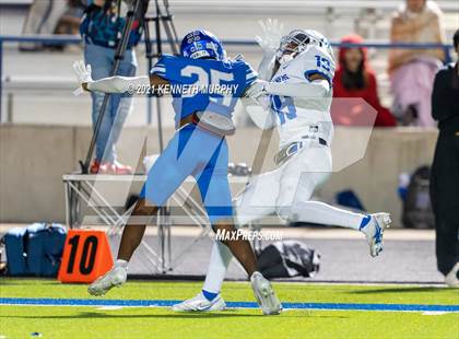 Thumbnail 2 in Midlothian vs Brewer UIL 5A Bi-District Playoff photogallery.