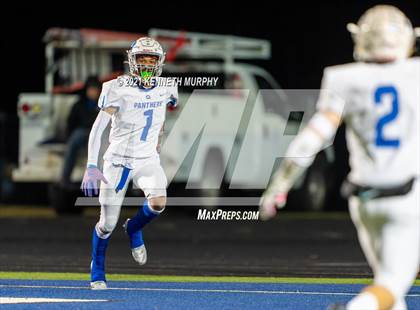 Thumbnail 1 in Midlothian vs Brewer UIL 5A Bi-District Playoff photogallery.