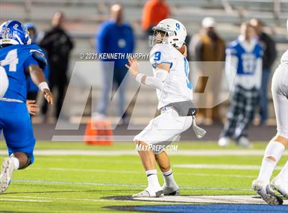 Thumbnail 1 in Midlothian vs Brewer UIL 5A Bi-District Playoff photogallery.