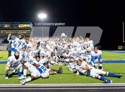Thumbnail 1 in Midlothian vs Brewer UIL 5A Bi-District Playoff photogallery.