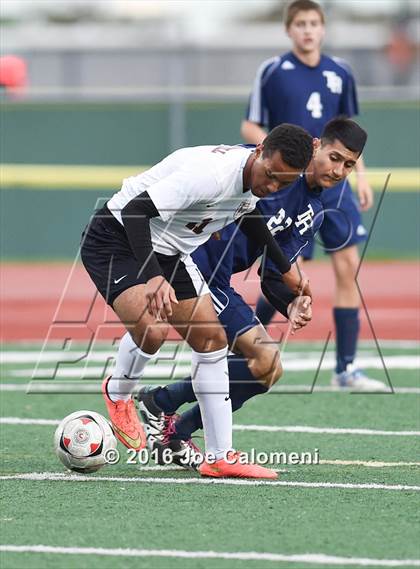 Thumbnail 1 in Roosevelt [Theodore] vs Churchill (Commalander Stadium) photogallery.