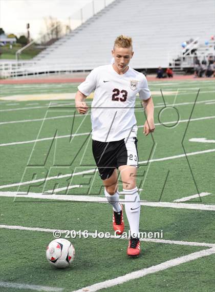 Thumbnail 2 in Roosevelt [Theodore] vs Churchill (Commalander Stadium) photogallery.