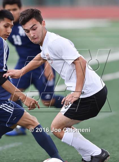 Thumbnail 1 in Roosevelt [Theodore] vs Churchill (Commalander Stadium) photogallery.