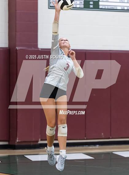 Thumbnail 2 in JV: Danville @ Covenant Christian photogallery.