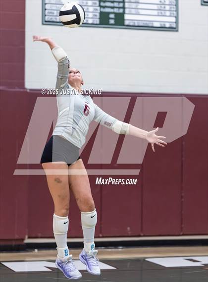 Thumbnail 2 in JV: Danville @ Covenant Christian photogallery.