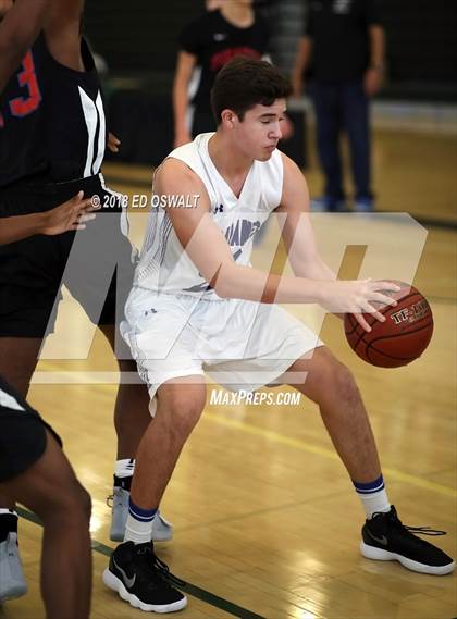 Thumbnail 1 in Acalanes vs. San Leandro (Gauchos Holiday Hoops Classic) photogallery.