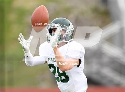 Thumbnail 2 in Pleasantville @ Byram Hills photogallery.