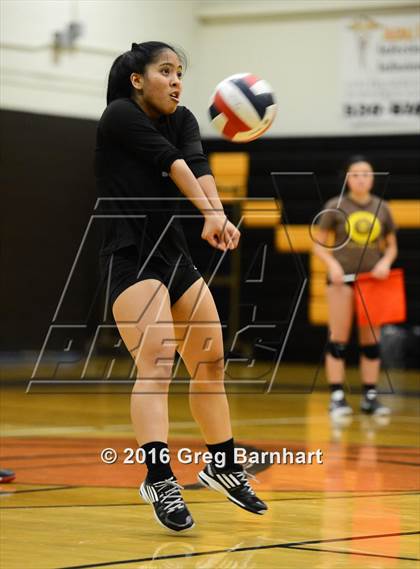 Thumbnail 1 in Inderkum @ Yuba City photogallery.