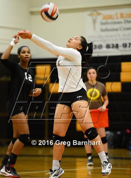 Thumbnail 3 in Inderkum @ Yuba City photogallery.