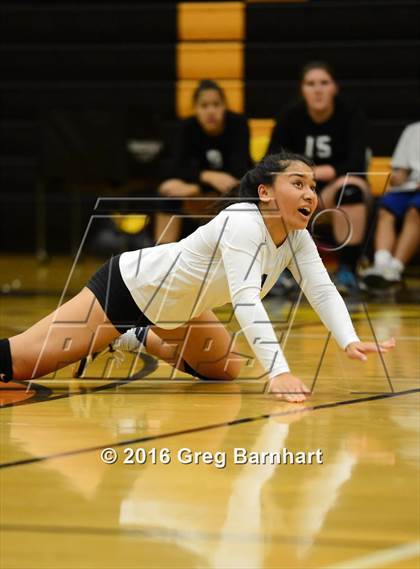 Thumbnail 3 in Inderkum @ Yuba City photogallery.