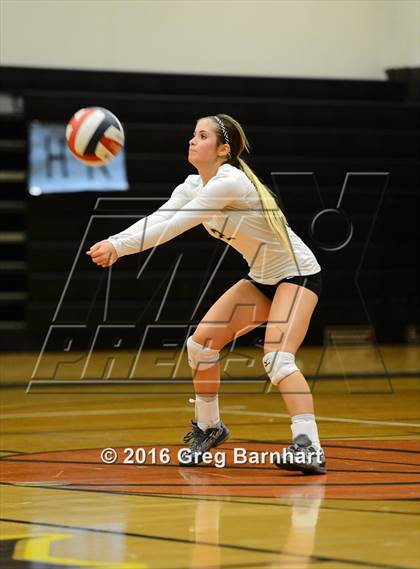Thumbnail 2 in Inderkum @ Yuba City photogallery.