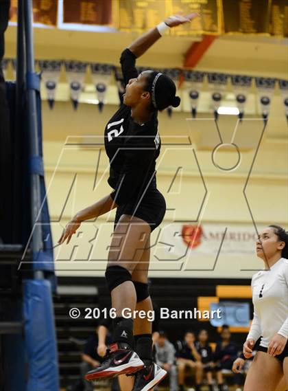 Thumbnail 2 in Inderkum @ Yuba City photogallery.