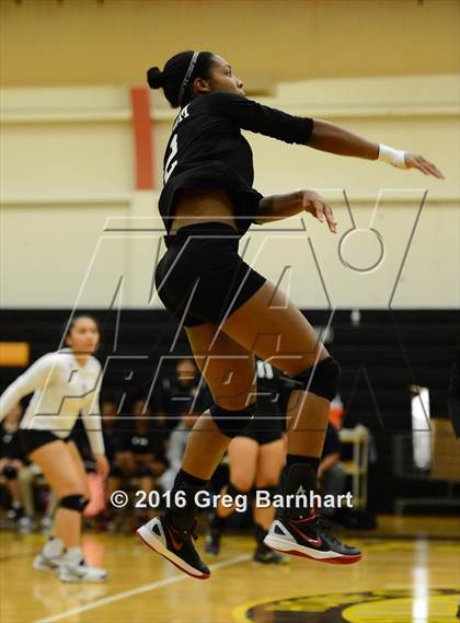 Thumbnail 2 in Inderkum @ Yuba City photogallery.