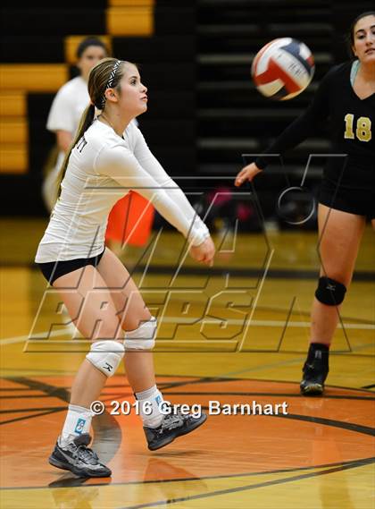 Thumbnail 1 in Inderkum @ Yuba City photogallery.