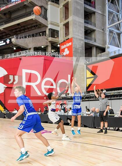 Thumbnail 2 in Cathedral Catholic vs Curtis (Section 7 Arizona Tournament) photogallery.