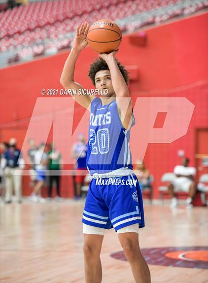 Thumbnail 2 in Cathedral Catholic vs Curtis (Section 7 Arizona Tournament) photogallery.