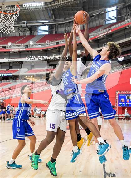 Thumbnail 3 in Cathedral Catholic vs Curtis (Section 7 Arizona Tournament) photogallery.