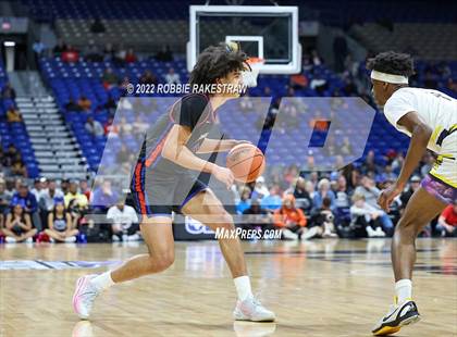 Thumbnail 2 in McKinney vs. Duncanville (UIL 6A State Final) photogallery.
