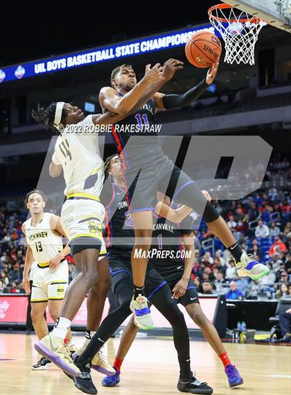 Thumbnail 2 in McKinney vs. Duncanville (UIL 6A State Final) photogallery.