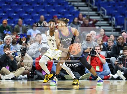 Thumbnail 2 in McKinney vs. Duncanville (UIL 6A State Final) photogallery.