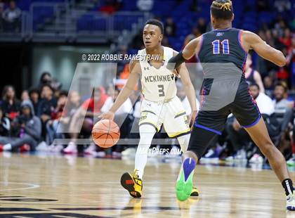 Thumbnail 2 in McKinney vs. Duncanville (UIL 6A State Final) photogallery.