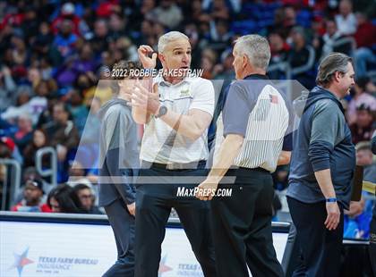Thumbnail 2 in McKinney vs. Duncanville (UIL 6A State Final) photogallery.