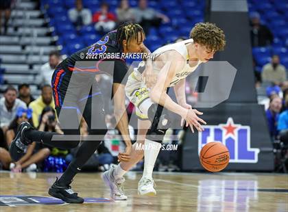 Thumbnail 3 in McKinney vs. Duncanville (UIL 6A State Final) photogallery.