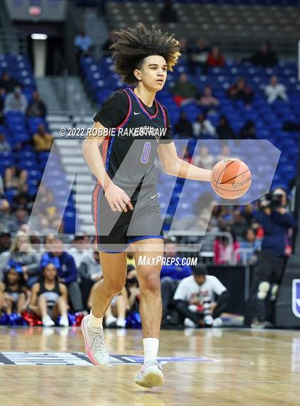 Thumbnail 2 in McKinney vs. Duncanville (UIL 6A State Final) photogallery.