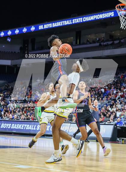 Thumbnail 1 in McKinney vs. Duncanville (UIL 6A State Final) photogallery.