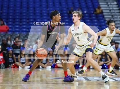 Thumbnail 2 in McKinney vs. Duncanville (UIL 6A State Final) photogallery.