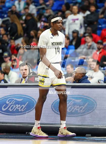 Thumbnail 3 in McKinney vs. Duncanville (UIL 6A State Final) photogallery.