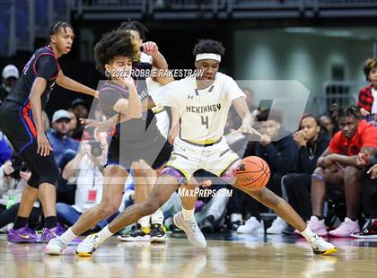Thumbnail 3 in McKinney vs. Duncanville (UIL 6A State Final) photogallery.