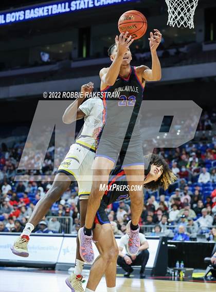 Thumbnail 1 in McKinney vs. Duncanville (UIL 6A State Final) photogallery.
