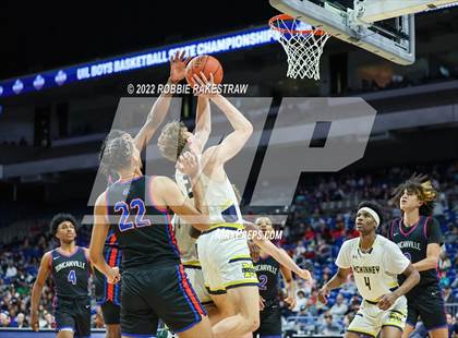 Thumbnail 2 in McKinney vs. Duncanville (UIL 6A State Final) photogallery.