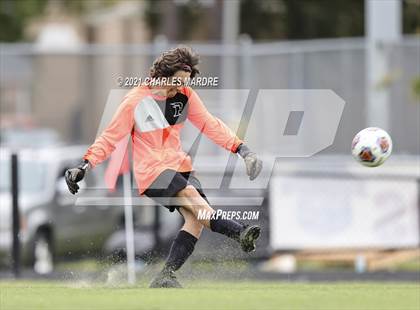 Thumbnail 2 in Gray's Creek vs. Pinecrest (Battle for the Bell) photogallery.