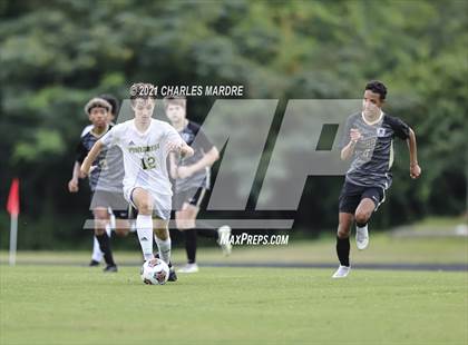 Thumbnail 3 in Gray's Creek vs. Pinecrest (Battle for the Bell) photogallery.