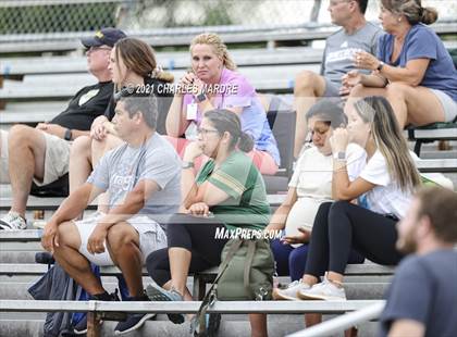 Thumbnail 3 in Gray's Creek vs. Pinecrest (Battle for the Bell) photogallery.