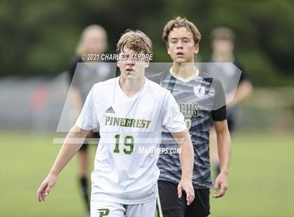 Thumbnail 3 in Gray's Creek vs. Pinecrest (Battle for the Bell) photogallery.