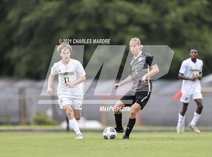 Thumbnail 1 in Gray's Creek vs. Pinecrest (Battle for the Bell) photogallery.