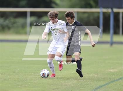 Thumbnail 1 in Gray's Creek vs. Pinecrest (Battle for the Bell) photogallery.